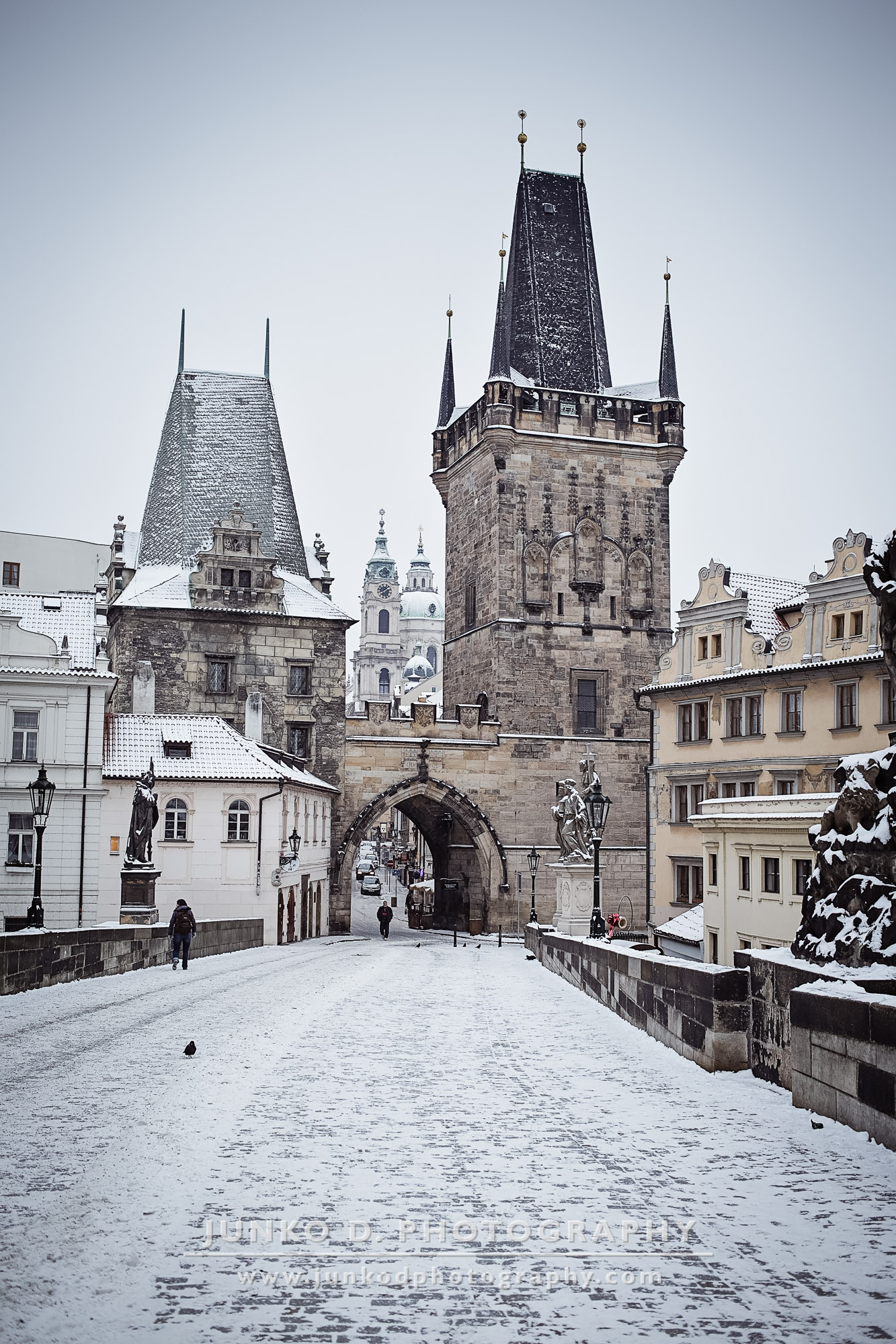 2015_PRAGUE_Charles_Bridge_snow_31_for_web